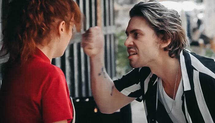 Turkce Magazin Twitter पर Sadakatsiz In Selcuk U Tarik Emir Tekin Oynarken Gucluk Cekiyorum Kanal D De Ekrana Gelen Sadakatsiz Dizisinde Selcuk Karakterini Canlandiran Tarik Emir Tekin Sevgilisi Sofia Ile Nisantasi Ndaydi Ilk Kez