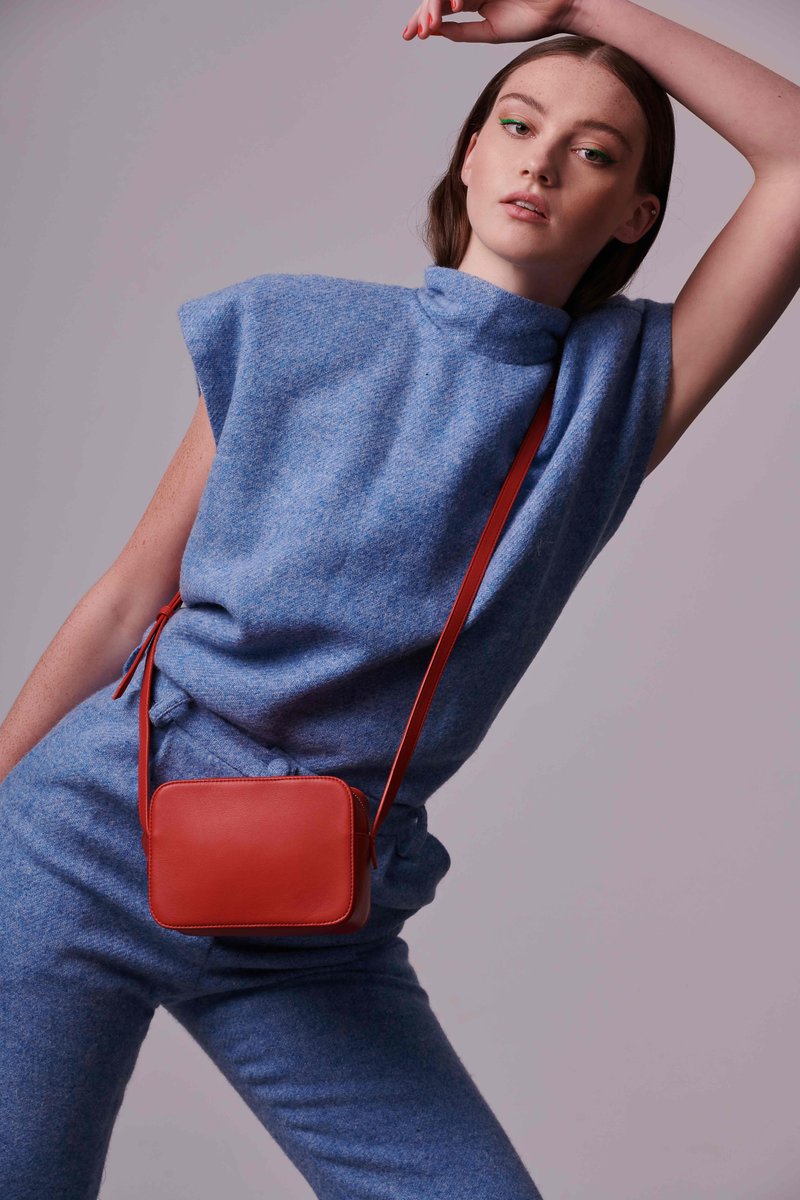 Cool colour combo ❤️💙
<a href="/cocosmithstyle/">Courtney Smith</a> styled our red bag with Aoife McNamara’s blue tweed colour co-ord. aoife’s new collection launches today 👏🏼👏🏼

Shop the red bag with free uk &amp; Ireland shipping at nickihoyne.com