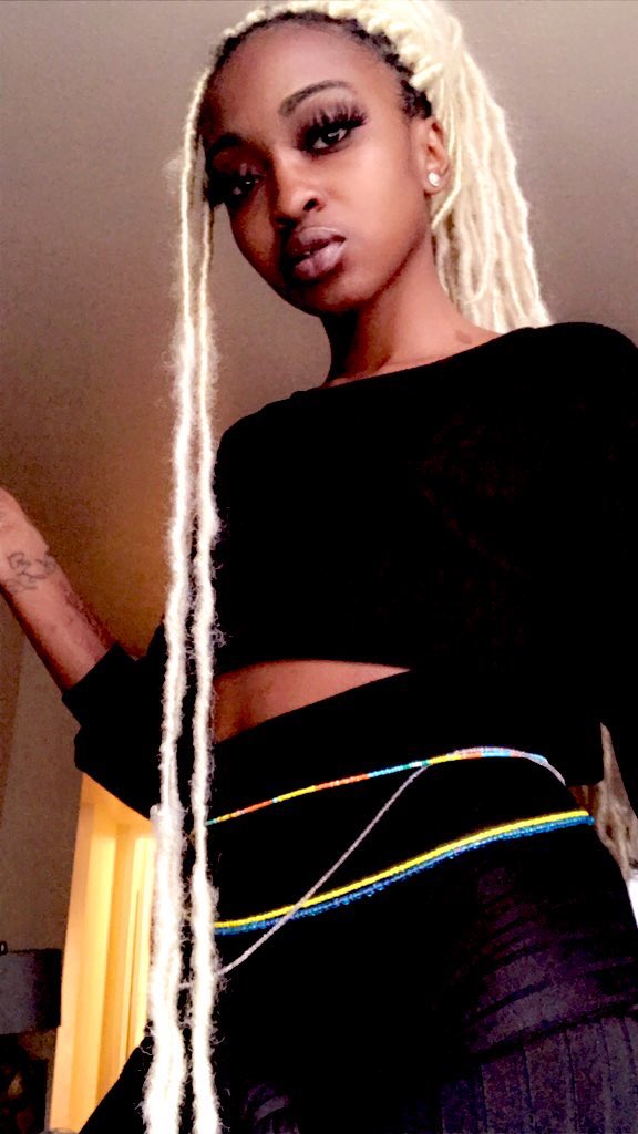 Jaszii__'s tweet image. Get waisted with #Jaszii 
Strands available in various sizes and designs.
Shop with me for all your waistband needs 🥰🥰 #SacredStrands 🤗 
#Tieon #Clasp #waistbeads