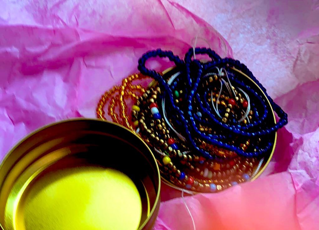 Jaszii__'s tweet image. Get waisted with #Jaszii 
Strands available in various sizes and designs.
Shop with me for all your waistband needs 🥰🥰 #SacredStrands 🤗 
#Tieon #Clasp #waistbeads
