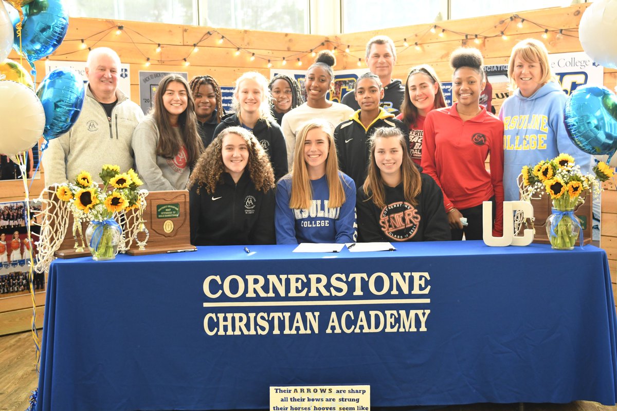 CCA_ladyhoops's tweet photo. Great Team-Building Weekend...
Celebrating w/ Riley on signing day. Team-meal & devotion shared by Serena Johnson. Team-building challenges w/ Mr. Bennett. CCA Lady Patriots ๐ 1st Annual Underclassmen Talent Show (hosted by MC Smalls) ๐ค๐คฃ
#OnewithHIM๐ https://t.co/pBW4hWq7fD