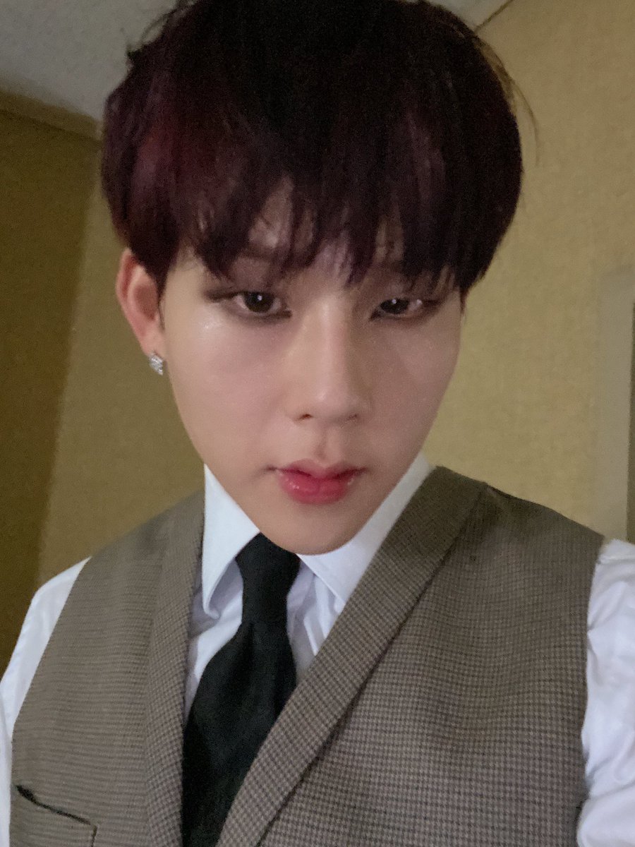 OfficialMONSTAX's tweet photo. 몬베베 2주간의 활동이 끝났지만 
알지? 우리의 활동은 멈추지 않는거? ㅎㅎ 앞으로 가자 몬베베 사랑해🖤
잘자고 내 꿈 정도는 오늘 꿀수있잖아? 히히 #주헌 https://t.co/1TPshxMGuz