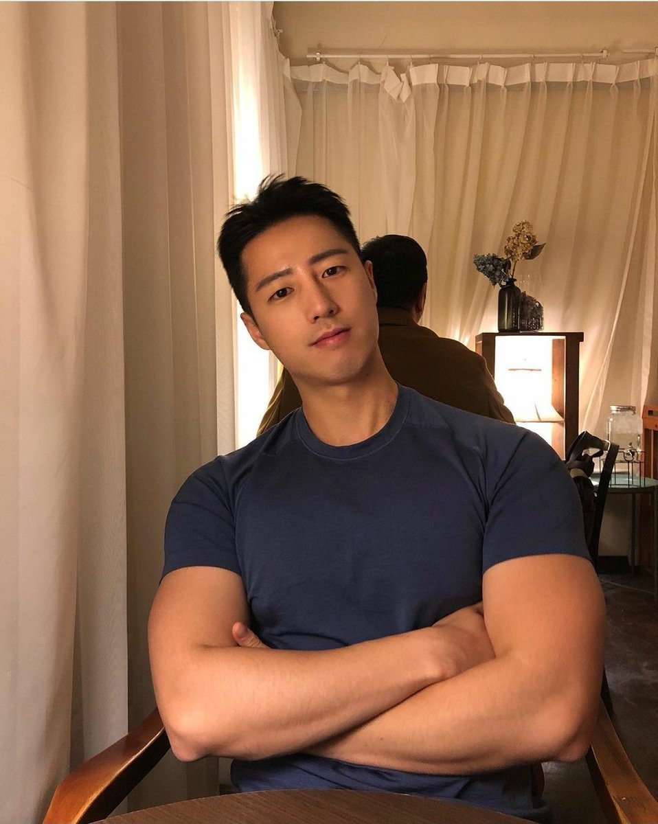 DmvSc2's tweet image. Breakfast with #ModelBae