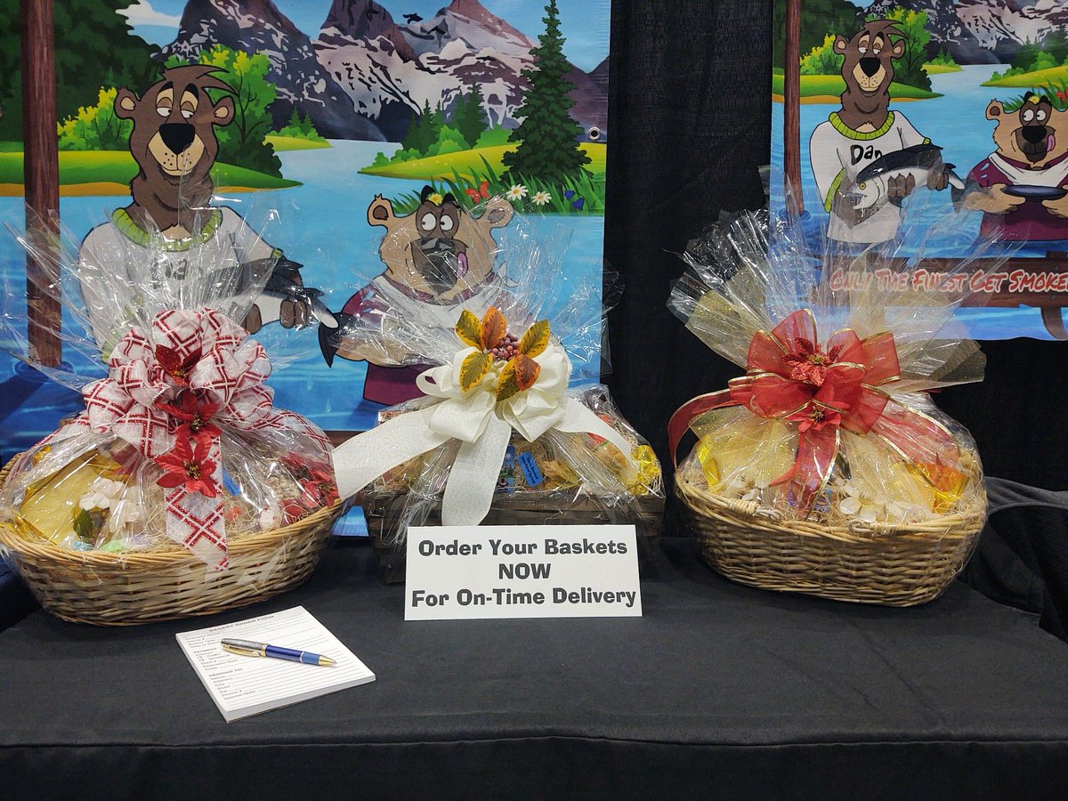 DansSmoked's tweet photo. Come join us TODAY from 10-4!  Dan's Smoked Salmon will be at the Deschutes Co. Fairgrounds &amp; Expo Center in Redmond for the Old Fashioned Christmas Event taking place.  970-623-5804 or visit https://t.co/hh4WNNiuGR #holidays #thanksgiving #family #giftbasket #Gourmet #giftbox https://t.co/3enR8NvmS7