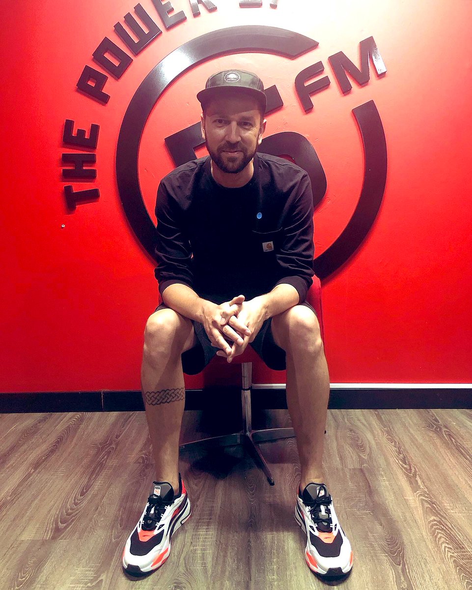 Duze_M's tweet photo. The Kid is baaaack bazalwane!!🤾🤾🤾
#selectivestyles @5FM w/ @KidFonque
#theweekender5 @theweekender5 https://t.co/KB1LRAV8I1