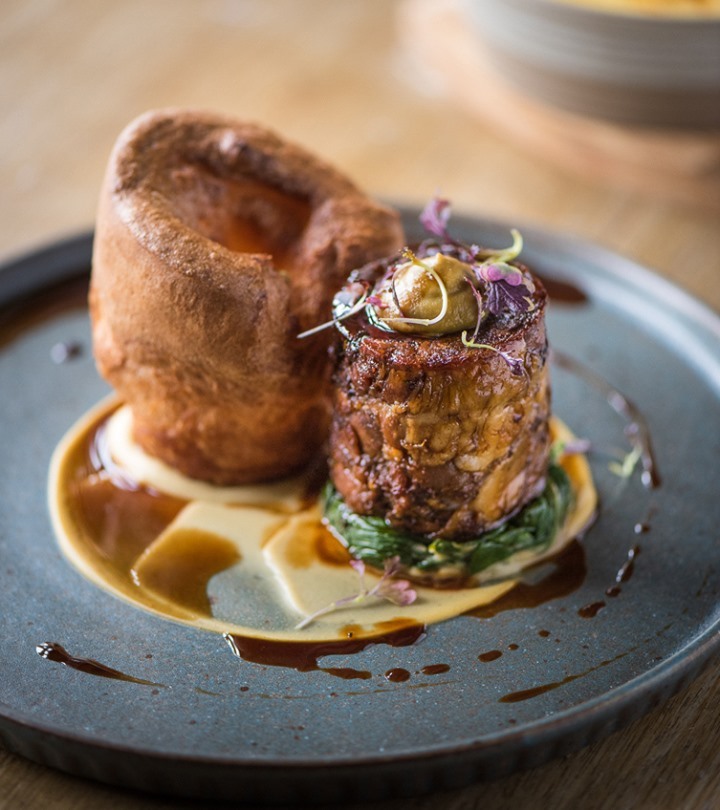 prowrapofficial's tweet photo. Mmmm Sundaaaay. What are you cooking today? Here’s some of your best dishes out there in #prowrappros land. Those seasonal ingredients are looking delicious. Keep tagging us when our products feature in your creations.

@poetatmatfield @yummyfood-foryouu @beehivethorner
#prowrap https://t.co/ieVxcrs0UY