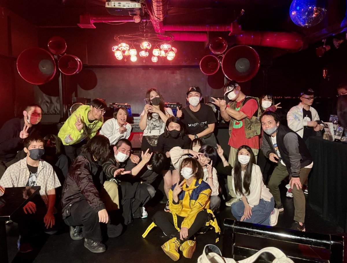 midiwar's tweet photo. これはGIRLS RAVERSの集合写真!ありがとうございました〜☺️
#GIRLSRAVERS https://t.co/xl7RghFDiU
