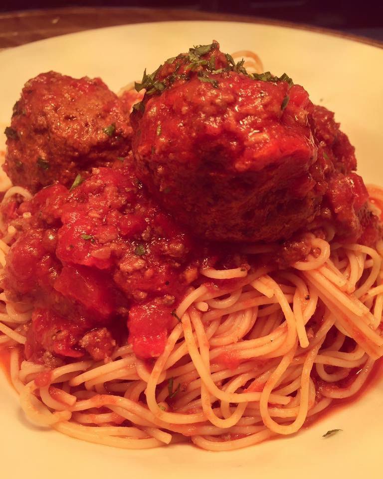 VerucchisDining's tweet photo. #CurbsideCarryOut available 11:00am-8:00pm. Specials: #SpaghettiAndMeatballs #BarbecueBabyBackRibs and until 3:00 we also have #Flatbreads. 815-663-6431 #WhosHungry #LetUsCook #ServingNorthernItalianCuisine #Since1914 https://t.co/3ES56RDy48