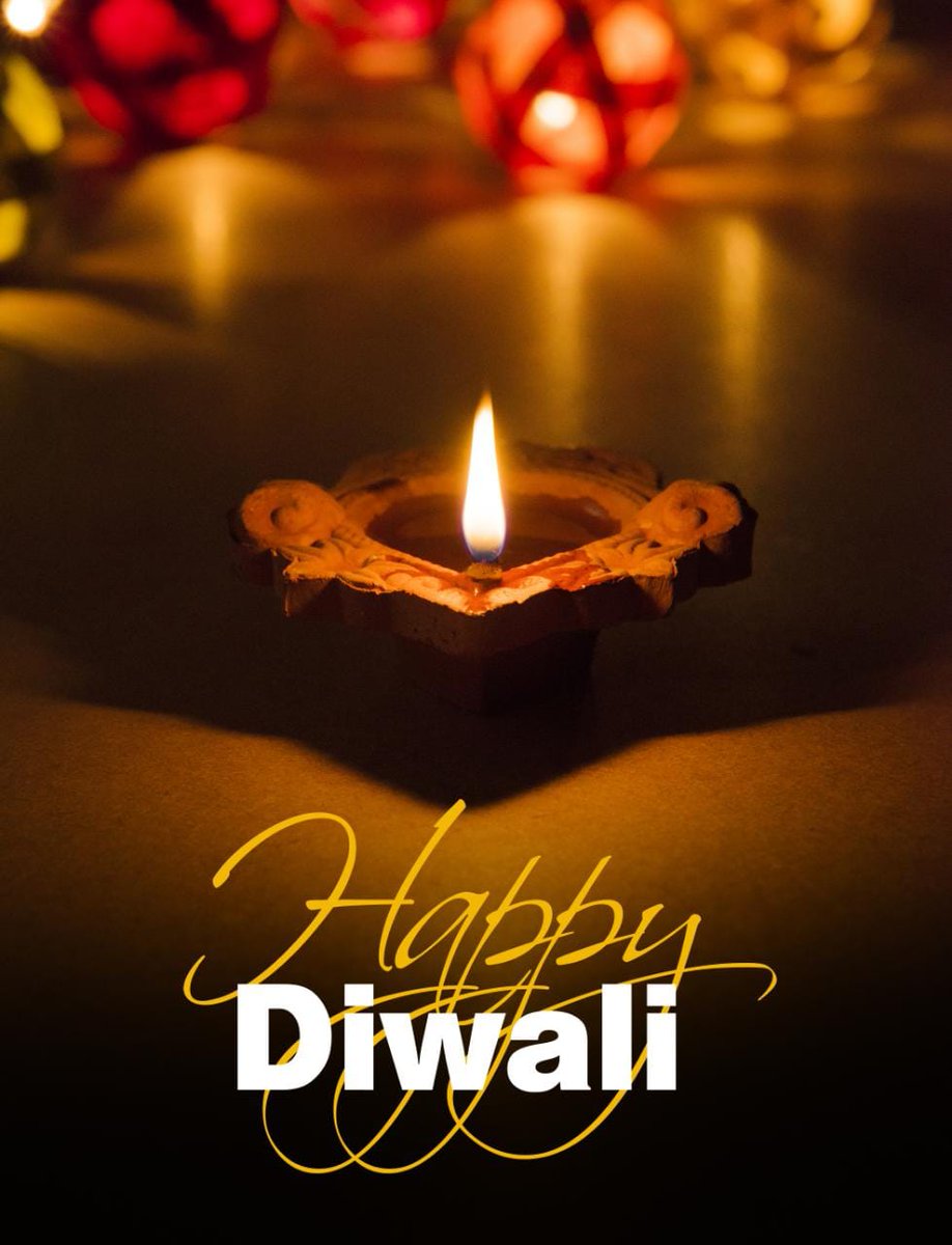 #शिक्षणसेवक_रद्द 
राज्यातील शिक्षणसेवक यांना 6000 मानधन देऊन "कोरोना योद्धा" म्हणून काम करून घेऊन त्यांची दिवाळी अंधारात ठेवणाऱ्या मुख्यमंत्री , शिक्षणमंत्री ,सर्व मंत्री तथा सर्व पक्षप्रमुख ,विरोधी पक्षनेते यांना दिवाळीच्या खूप खूप शुभेच्छा
<a href="/CMOMaharashtra/">CMO Maharashtra</a> 
<a href="/VarshaEGaikwad/">Prof. Varsha Eknath Gaikwad</a>