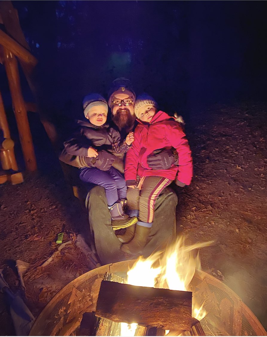 RobLundquist's tweet image. Instagram vs Reality...#UpNorth #ByTheFire