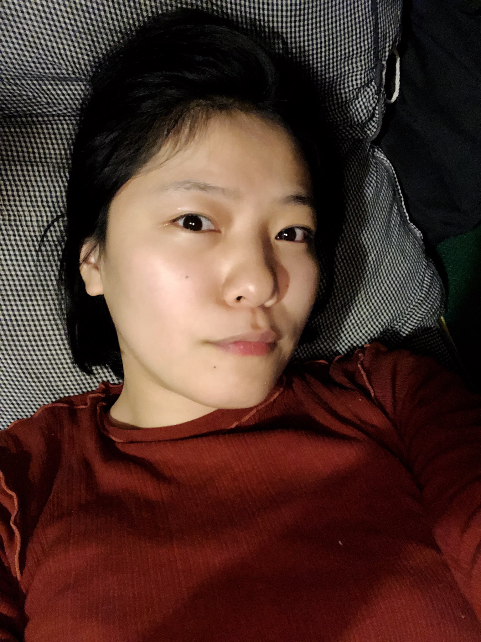 そんざいがげいじゅつな馨子さんは 明日はすっぴん出社なので自分の顔で遊んでみています Iphoneのインカメ ラインカメラ Moruアプリ通常 Moruアプリmax なんの自信にもつながらない T Co Qobgjparyo Twitter