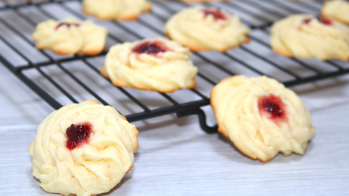 BaharKitchen's tweet photo. Jam Cookies 

#Cooking #cookies #dessert #recipe #cake #cakes #Food 

Full recipe👇
https://t.co/nUvXxzWR3P https://t.co/mDUJB5WN0I