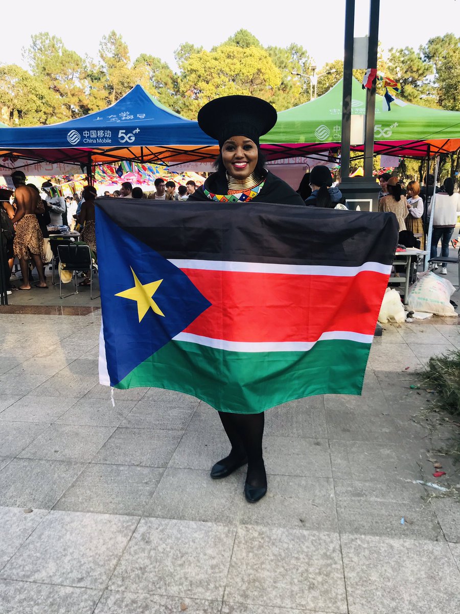MimiReeds's tweet photo. Yes I’m a South Sudanese too.....,it is also home, I’m from Juba City.
#SouthSudan #SudaneseWoman #Bantu #JUFE #AfricanWoman https://t.co/Zfcb6IjC1y