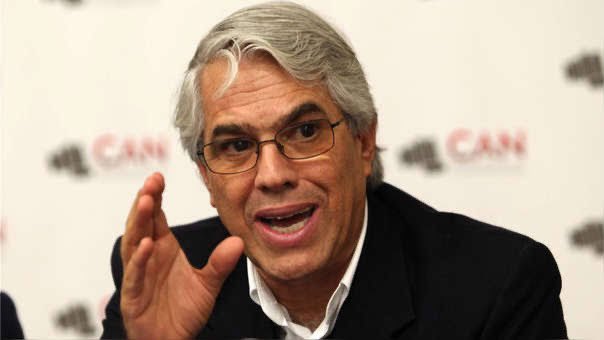 EditorFantasma's tweet photo. 🚨#AHORA | Denuncian que el congresista Gino Costa representa los intereses del grupo Interbank a través de su cuñado Ramon Barua, gerente del grupo Intercorp. https://t.co/WEUGDUDWS3