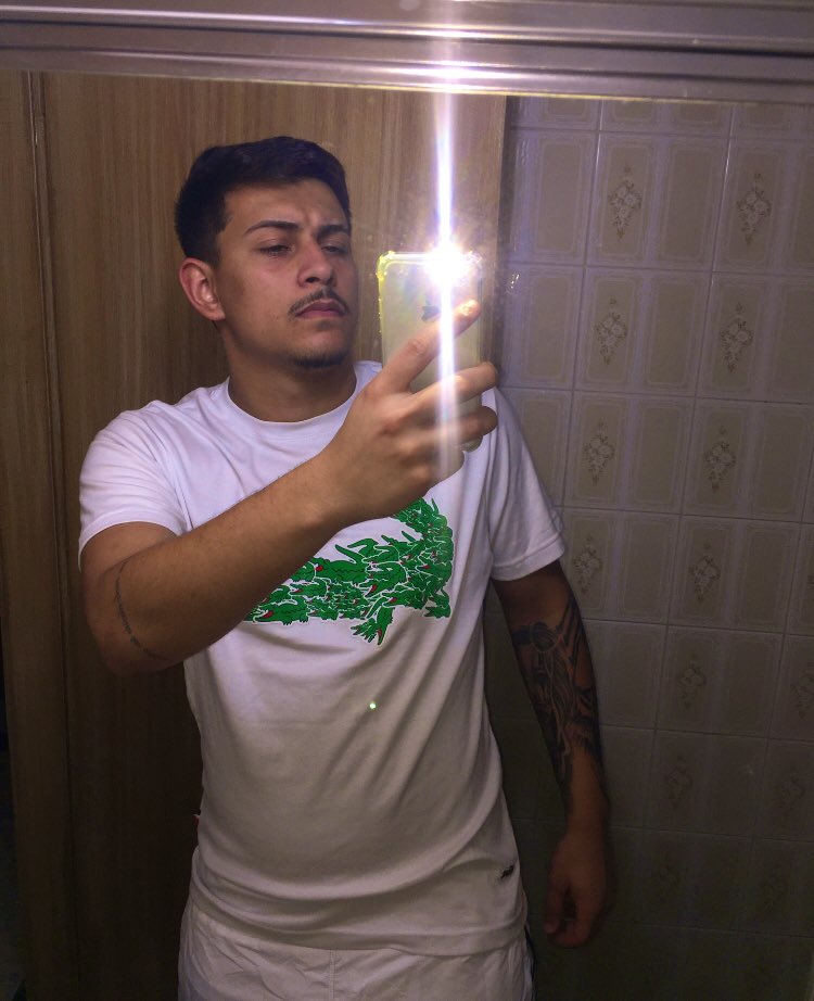 kaambrosio's tweet photo. 🐊 https://t.co/PvaMYxVqSB