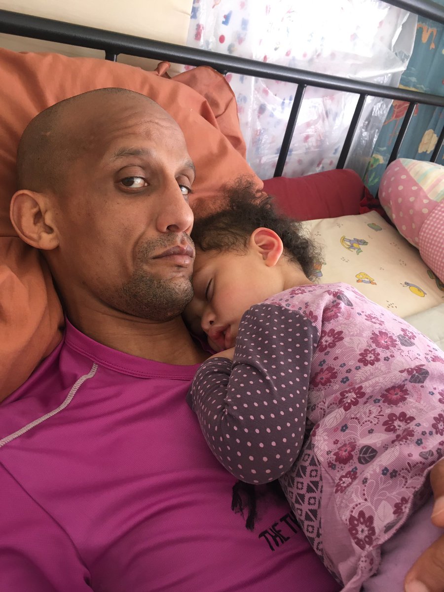 peterjohnmoses's tweet photo. When the Queen falls asleep listening to the King on @Spotify ❤️👍🏽 ..no not @joerogan but @ElvisPresley 😉 ..daddy’s shoulder is the best pillow 🤷🏽‍♂️😂 
#PaigeMathilda 
#MyLittleQueen 
#LifeWithKids https://t.co/GqiQ39FN1a