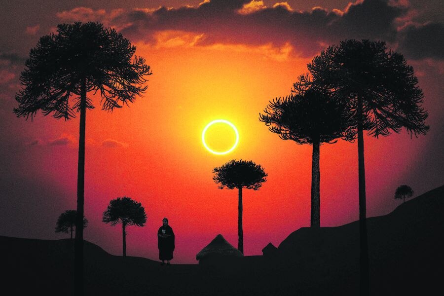 latercera's tweet photo. #LTDomingo | Lai antü: cuando el eclipse es en tierra mapuche. El eclipse del 14 de diciembre se verá, en su totalidad, en territorio mapuche. El dato no es al azar, pues es un acontecimiento importante dentro de su cosmovisión https://t.co/9y3trBTZiS https://t.co/hyiceRUFmh