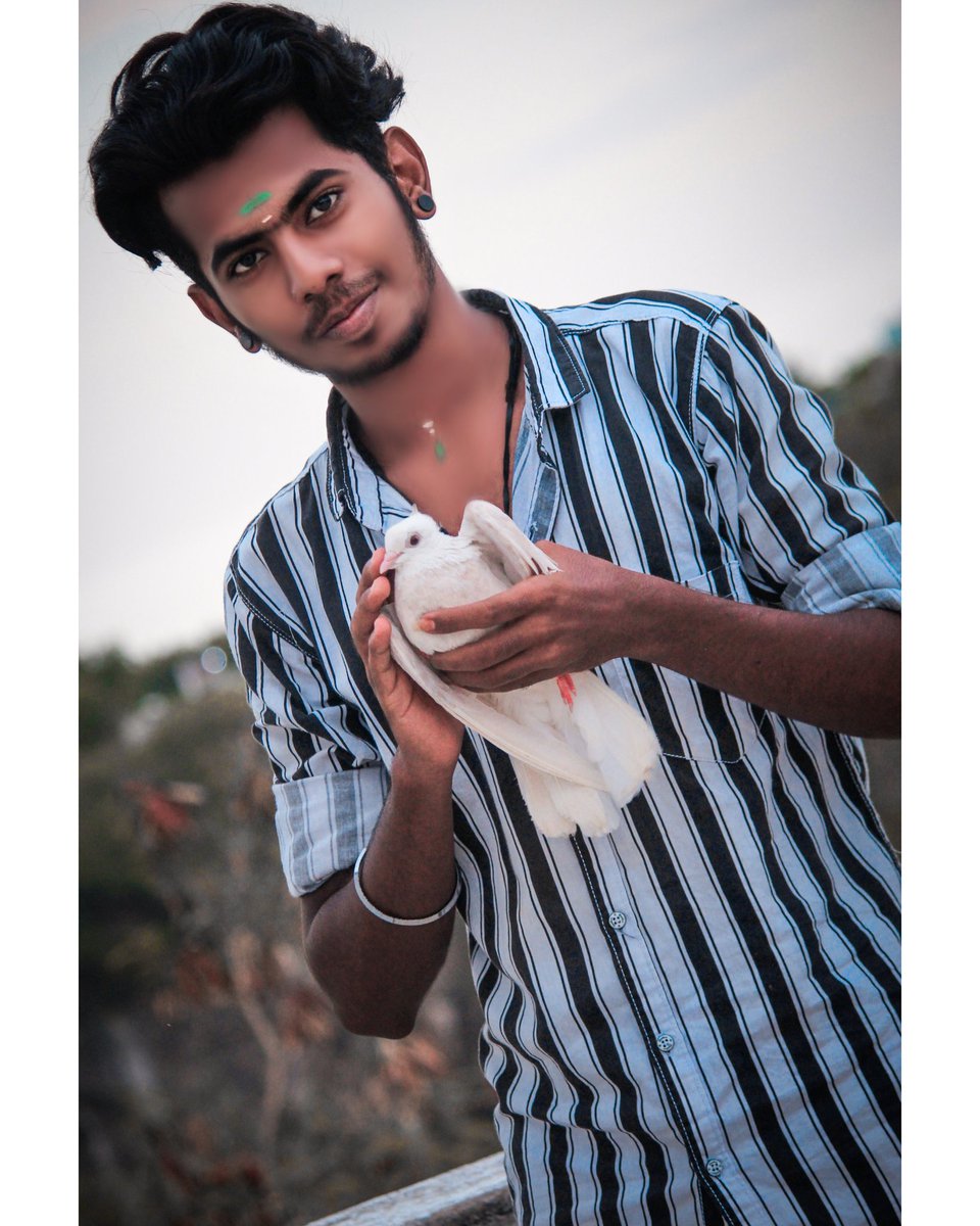Manoj23435995's tweet photo. Happy Diwali......🔥❤😍

#manoj_mm_  #aswinchelam  #artistsoninstagram #csk #chennaisuperkings #trichy_boy #model #tiktok_india #actor #dhanushfan #trendy #armurugadoss #thalabathy #modalinda #photoshoot #photooftheday #shootout #kindness #edits #naturephotography📷🍃 #trees https://t.co/ZYwrH6dih3