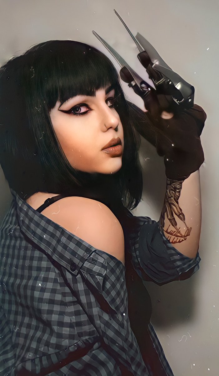 Annette_horror's tweet photo. 𝘔𝘪𝘴𝘴 𝘒𝘳𝘶𝘦𝘨𝘦𝘳. 🔥

 𝘗.𝘴 𝘸𝘩𝘦𝘯 𝘺𝘰𝘶 𝘢𝘳𝘦 𝘵𝘰𝘰 𝘭𝘢𝘻𝘺 𝘵𝘰 𝘴𝘤𝘢𝘳𝘦 𝘱𝘦𝘰𝘱𝘭𝘦 𝘢𝘯𝘥 𝘱𝘶𝘵 𝘰𝘯 𝘢 𝘴𝘤𝘢𝘳𝘺 𝘤𝘰𝘴𝘵𝘶𝘮𝘦.🤫🔪 https://t.co/IDbMViF5Z2