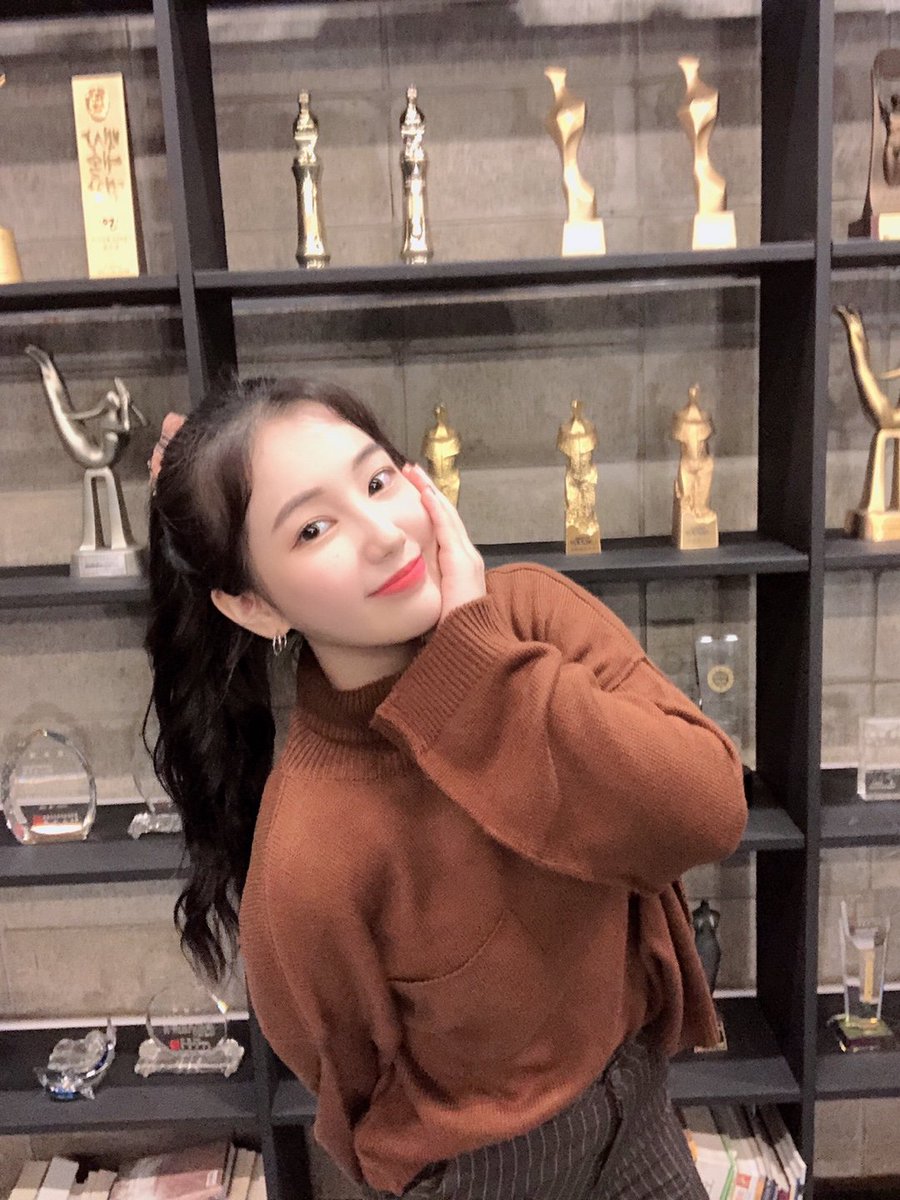 official_ARIAZ's tweet photo. #아리아즈_여리
내 사랑 효구리야~태어나줘서 고마워>_<♥️
아쯔들도 사랑행!🙈🥰 https://t.co/2eaSczj3uV