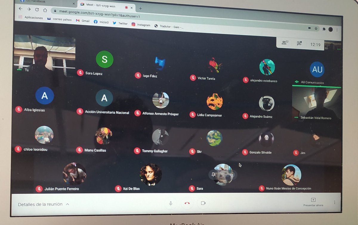 Hoxe trasladamos un saúdo no congreso de <a href="/AUniversitaria_/">miséria de universitária</a>  a través de <a href="/oceveira/">omar ceveira</a>, Resp. de xuventude de <a href="/ccoogalicia/">S. N. de CCOO Galicia</a>!! 
Compartimos a necesaria colaboración entre as dúas organizacións! 
Noraboa a nova Coordinadora e moito ánimo para esta nova etapa!!! Saúde e loita ✊🏻✊🏻