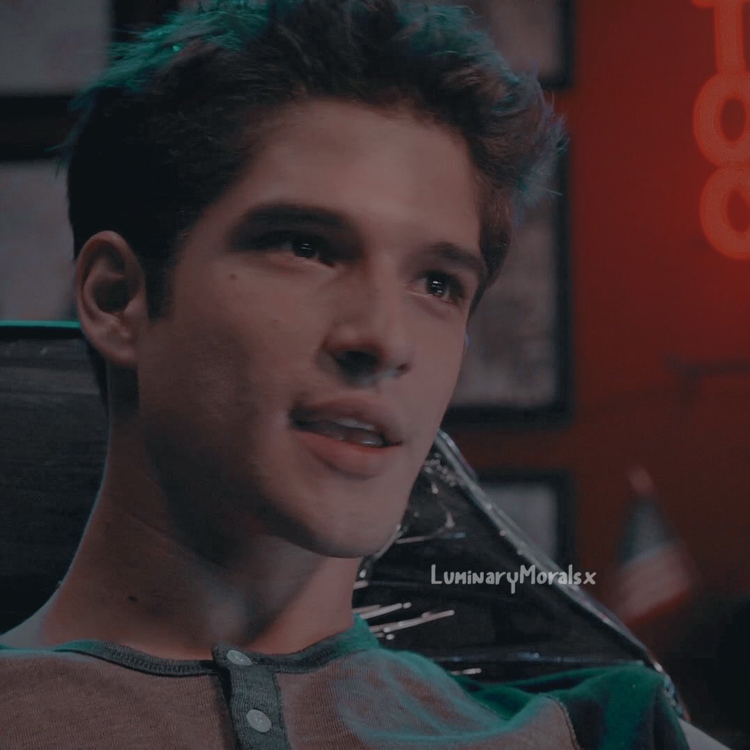 New Layout 
   New Icon
I'm so in love with the layout..
Thank you so much for the Layout..  
Credit : <a href="/svperbats/">:3</a> (The best!)