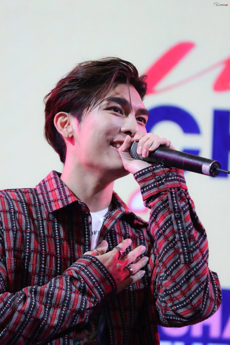 CharMING300K's tweet photo. งื้อออออ  สุดหล่อของหนู
#MewSuppasit​
#PraewXMewGulf https://t.co/5Oqfz9a6db