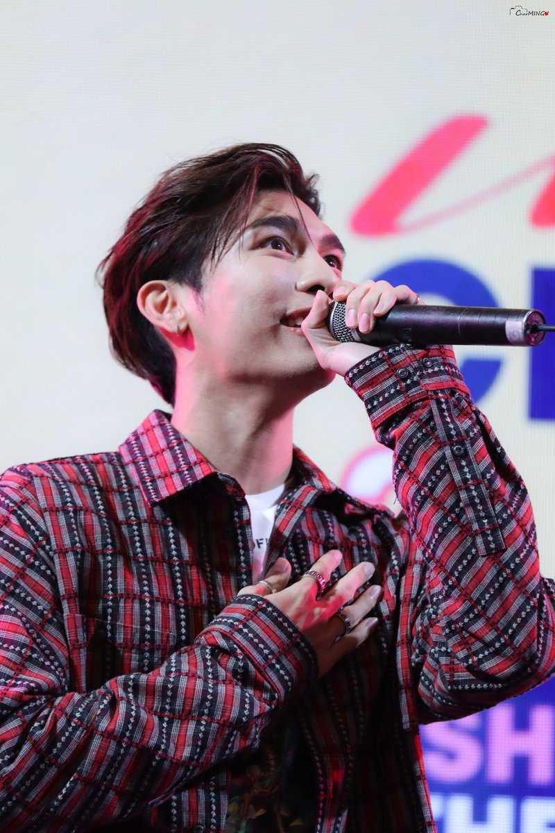 CharMING300K's tweet photo. งื้อออออ  สุดหล่อของหนู
#MewSuppasit​
#PraewXMewGulf https://t.co/5Oqfz9a6db