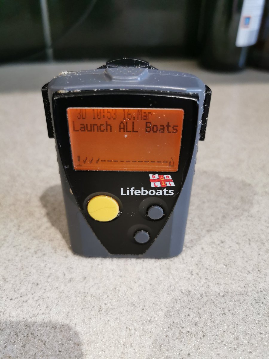 15/11/20 @ 11:32am

Southend RNLI volunteer crews have been paged. Standby for update regarding the tasking.

#southend #rnli #lifeboat #essex #saving #lives #sea #respectthewater #paged #rescue