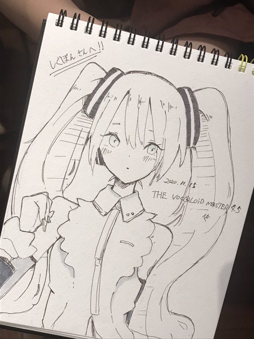 焼肉アフターの後にしぐぽんさんのスケブにNTミクちゃん描かせて戴きました〜!初スケブ緊張した????????✨✨✨✨✨✨ 