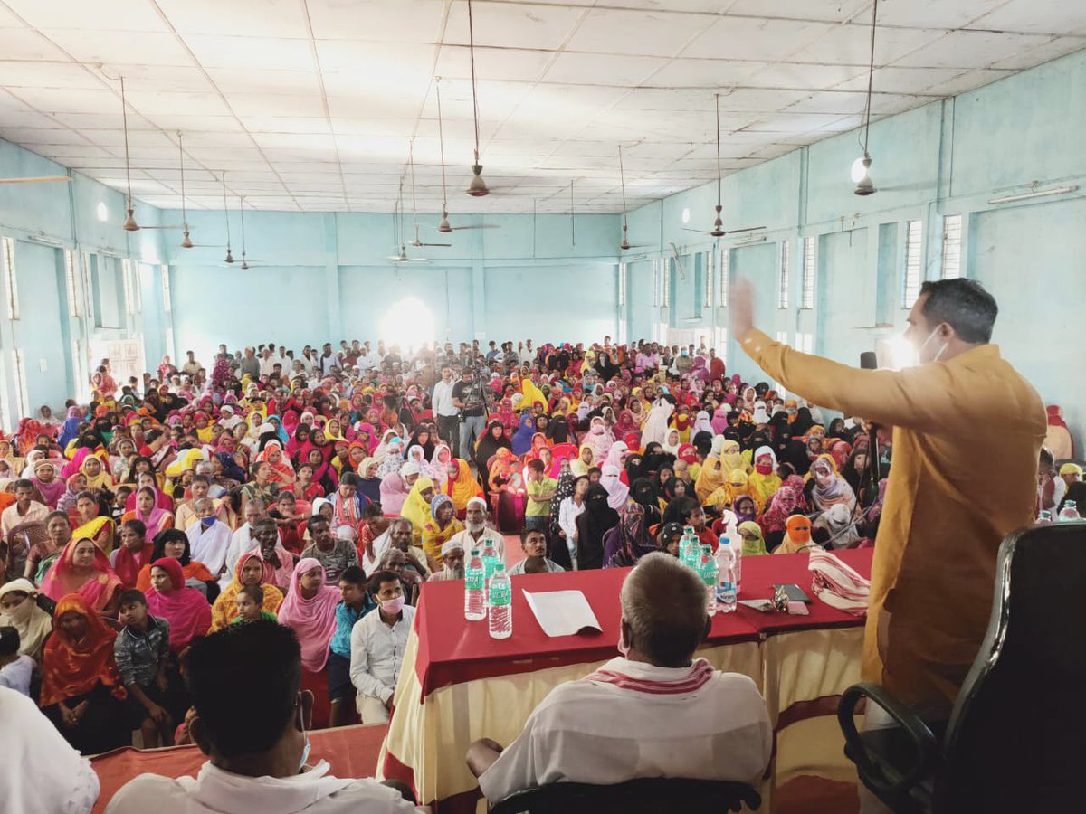 Habib_M_C's tweet photo. From fear to freedom
ভয়ৰ পৰা স্বাধীনতা
নাৰী শক্তি
Women Power
#JFFoundation #MDSWS #womenempowerment #ForHumanity https://t.co/Oin2rOgsp0