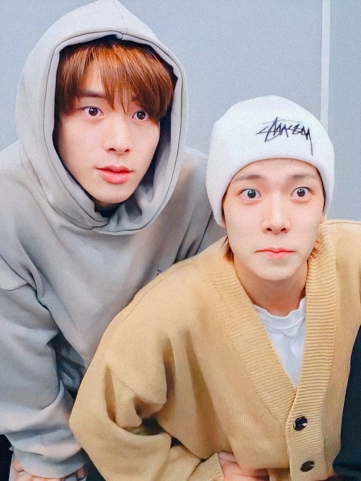 h1sng's tweet photo. 사랑하는 제이크 생일축하해🎉 
@jy002n
@amonghypen

 #희승이야 #ENHYPEN #HAPPY_BIRTHDAY_JAKE #Always_together #HEESEUNG https://t.co/Ade3ljdGbu
