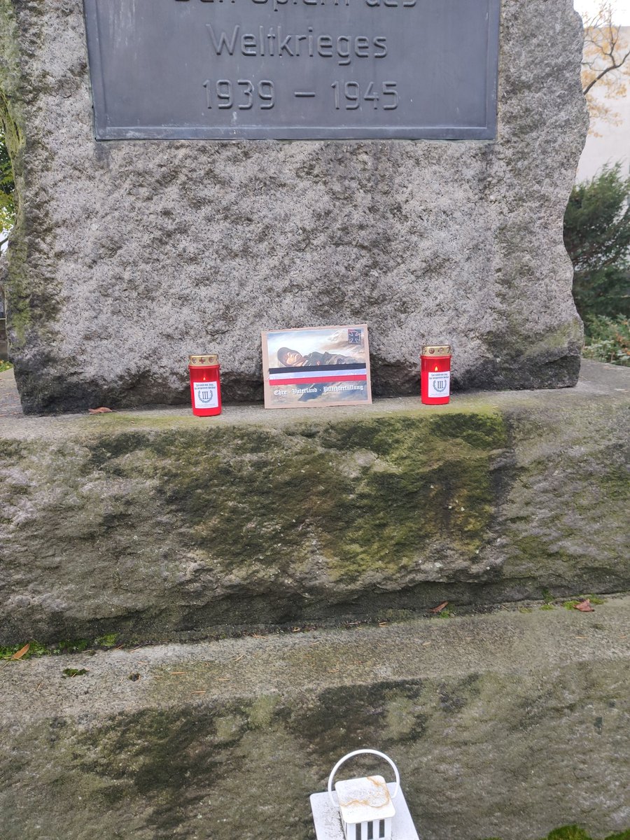 BlackMosqCrew's tweet photo. Kleine Erinnerung: heute ist "Volkstrauertag"... es lohnt die Augen beim Spaziergang an entsprechender Stelle nach Nazi Müll offen zu halten. https://t.co/o8NQuNmcgK