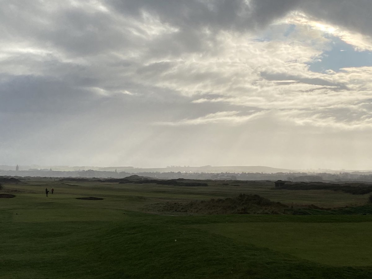 CromartyFraser's tweet photo. It never rains on the golf course.......just everywhere else!!!! ⁦@TheHomeofGolf⁩ ⁦@ttfgolf⁩ ⁦@bbcweather⁩ ⁦@metoffice⁩ https://t.co/20z3KFk3T9