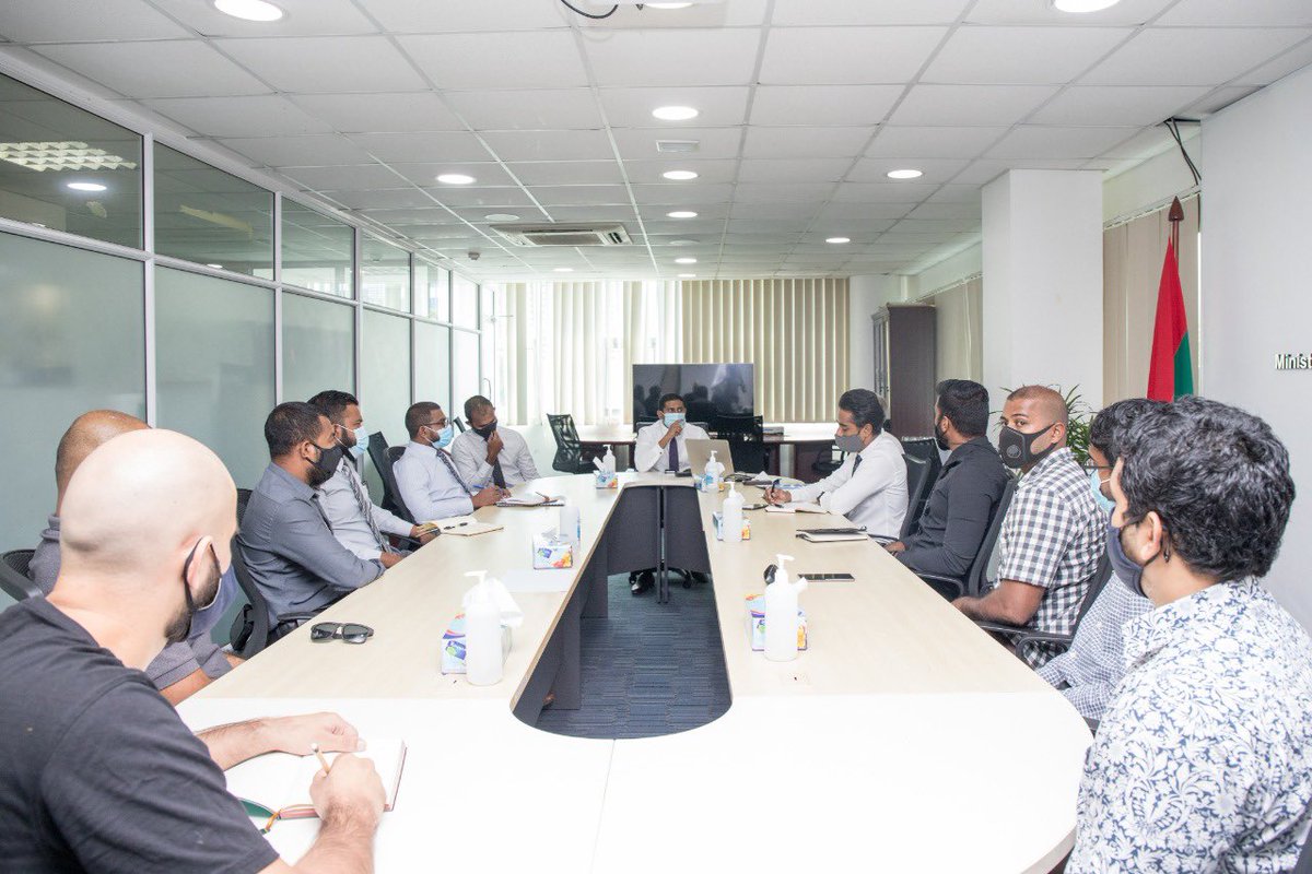 MoYSF_mv's tweet photo. Minister @AhmedMahloof met with the Martial Arts community and discussed about the opening  of National Martial Arts Centre in Hulhumalè and the formation of National Martial Association. https://t.co/LtWseHjfj4