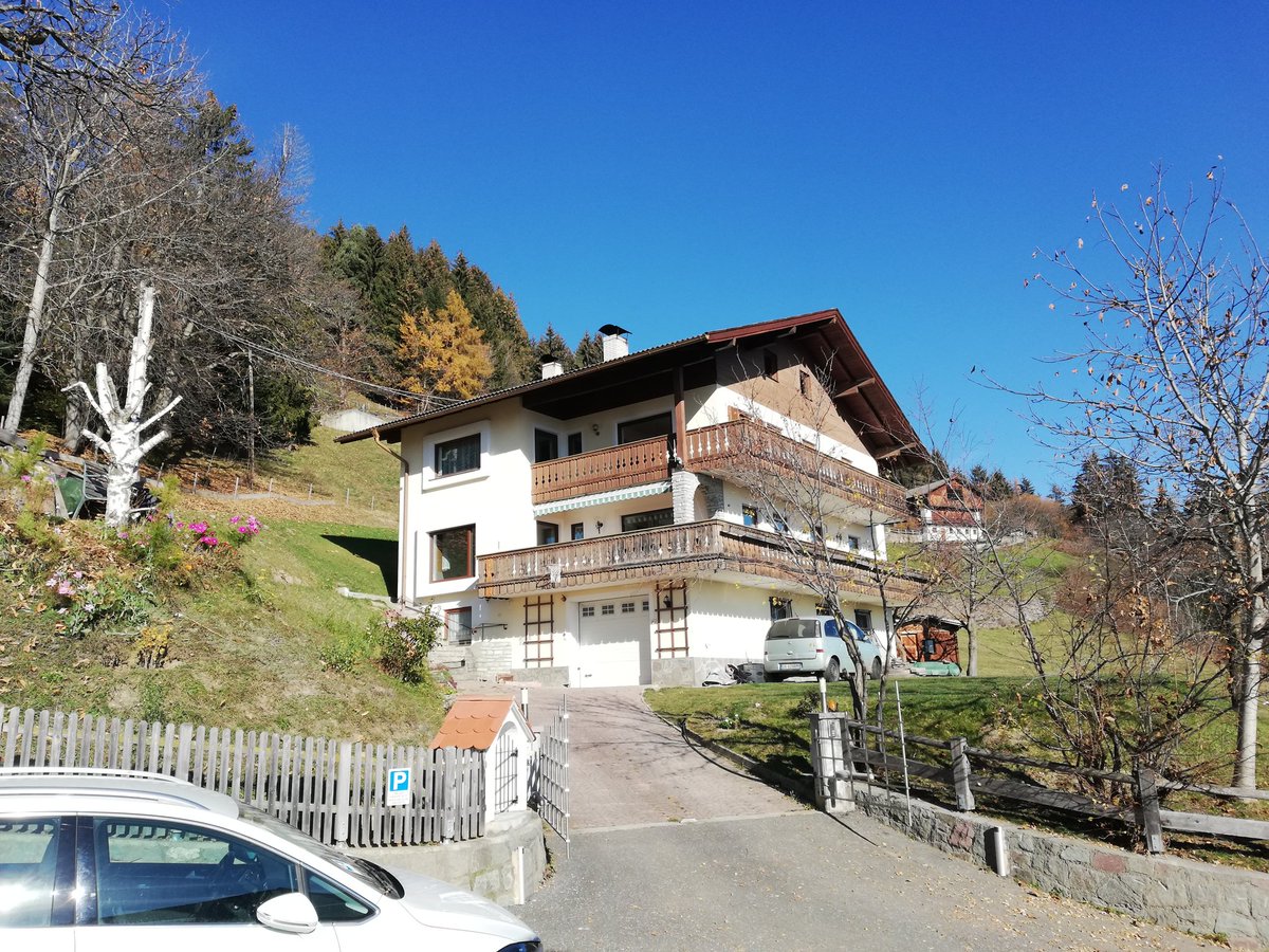 Wunderschöner Herbsttag - Spaziergang mit Familie rund ums Haus... zähl die schönen Stunden nur!