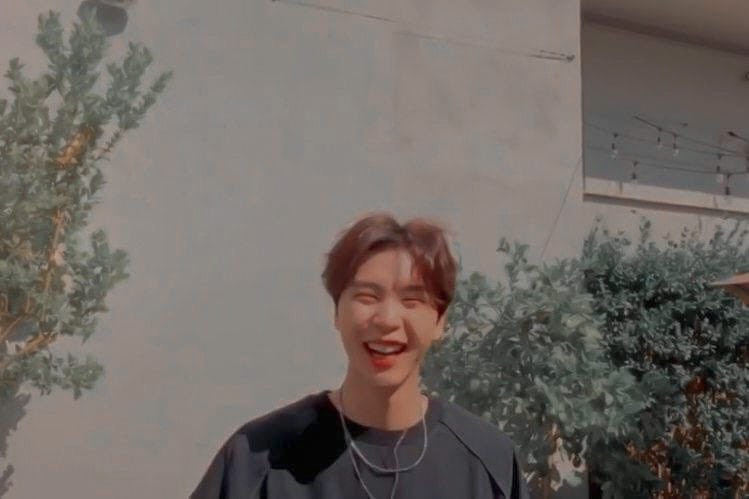 johnnyssuuh's tweet photo. 𝘐𝘧 𝘴𝘰𝘮𝘦𝘰𝘯𝘦 𝘴𝘢𝘺𝘴
"𝘞𝘳𝘪𝘵𝘦 𝘢 𝘱𝘰𝘦𝘮𝘴"

𝘐'𝘭𝘭 𝘸𝘳𝘪𝘵𝘦 𝐉𝐨𝐡𝐧𝐧𝐲𝐬𝐮𝐡
𝘯𝘢𝘮𝘦 𝘰𝘯 𝘮𝘺 𝘱𝘢𝘱𝘦𝘳.

#JOHNNY #쟈니 #ジャニー
#Johfamselcaday 
@NCTsmtown_127 @NCTsmtown https://t.co/OOy1R428aB