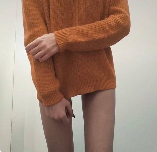 1. Sleep w a pillow between ur legsThe closer u r to a thigh gap the better this works, and consistency is key :] The more u sleep obv the more time u spend training ur legs, plus it's good for ur back/spinal alignment. Any pillow works, and try to have ur knees touch