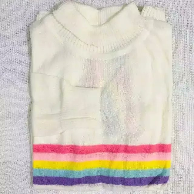 loving_tommo91's tweet photo. SUNNY GIVEAWAY!☀️
winner will get 25 polaroid photos of the boys, sweater, dan subsidi ongkir 10rb, yaiyy!

rules :
-retweet+like tweet ini
-terserah mau follow ato nggak, bebass

i'll pick 1 winner randomly on Friday, November 20th 2020.
Goodluck every1!❤️ https://t.co/ErIzXCKUfS