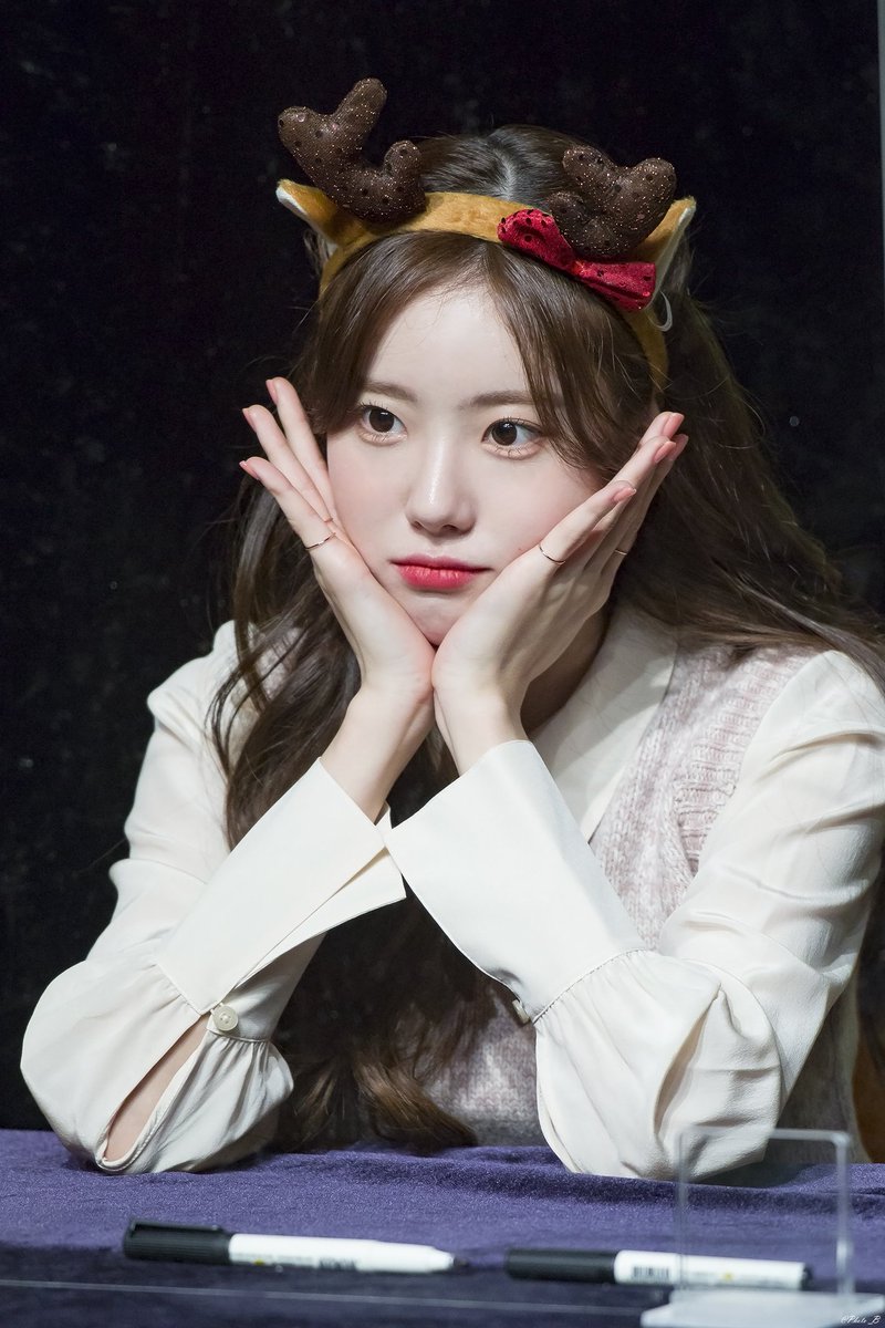 Photo__B's tweet photo. 201114 #우주소녀 #루다 https://t.co/Yg5ajAr4Bk
