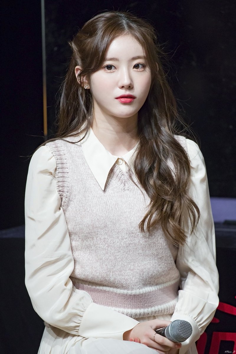 Photo__B's tweet photo. 201114 #우주소녀 #루다 https://t.co/Yg5ajAr4Bk