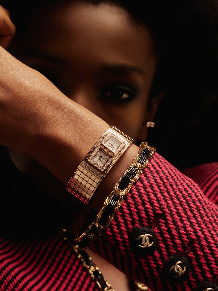 cotedesmontres's tweet photo. A @CHANEL dream never fades - #CHANEL présente ses dernières créations #Horlogerie et #Joaillerie
#CHANELDreaming #CHANELFineJewelry #CHANELWatches #COCOCRUSH #CameliaCollection #PlumedeCHANEL #J12 #CHANELPremiere #CHANELBoyFriend #CODECOCO
https://t.co/YI3qNsubrf https://t.co/asBBabnm9b