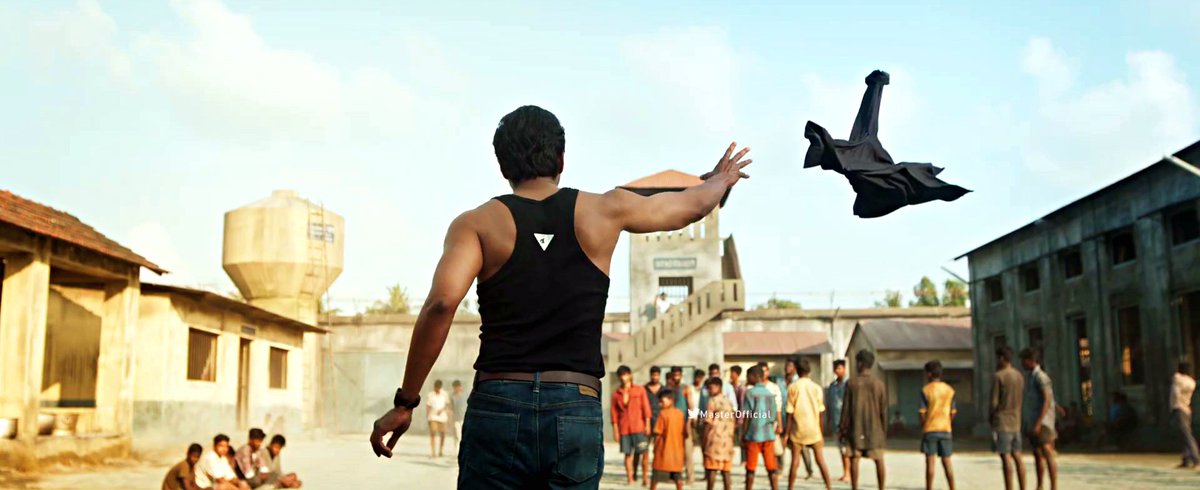 OTTCINEMAUP's tweet photo. 24 hours ago #MasterTeaser 
https://t.co/UKV9zJC7H8

#Master #MasterTeaserRecords 

#MasterTeaserFromNov14 #MasterTeaserHitsLikes 
#MasterTeaserTrolls 
#MasterUpdate https://t.co/GyQTOvQv4x
