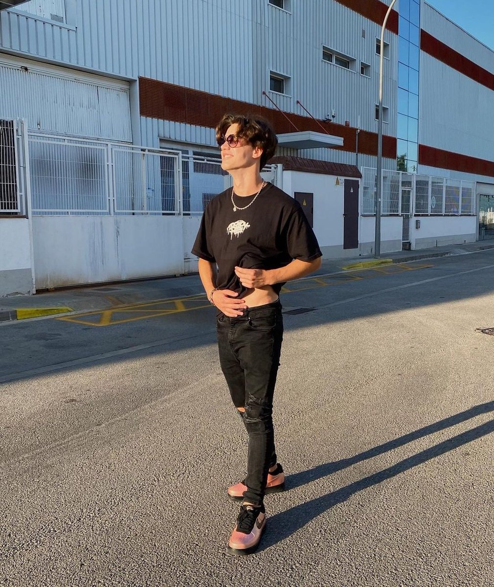 devuckto's tweet photo. In order to expand my social circle yet again I'm doing an #openfollow for west rps. Please help me to spread this information by retweeting the tweet, thanks! 🔥 https://t.co/boEnGUeP8F