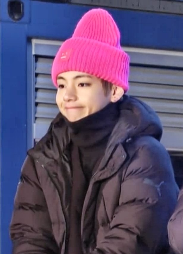 vangirl3012's tweet photo. #Kimtaehyung @BTS_twt
taehyung-ahhh...i miss you🥺🥺🥺
Hope u are good,have enough eat & rest,hope you can hang out like staycation in somewhere & enjoying your time,but ik it's busy time, i just can cheer you,n please stay healthy&happy taetae.
#Ipurpleyou 💜💜💜
#misstaetae https://t.co/PC9Cy1YF1Q