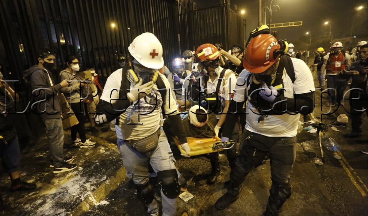 larepublica_pe's tweet photo. #FOTOGALERÍA | Imágenes de la represión policial cometida en el Centro de Lima durante la segunda marcha nacional contra el régimen de Manuel Merino. Dos jóvenes fueron asesinados y se reportan más de 100 heridos. ► https://t.co/36eXLQFmCA
📷Oswald Charca y Antonio Melgarejo https://t.co/wLX3eqN7wb