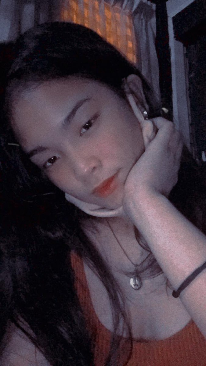 pena_aliaaaa's tweet photo. just me. https://t.co/XVGhzY0VL1
