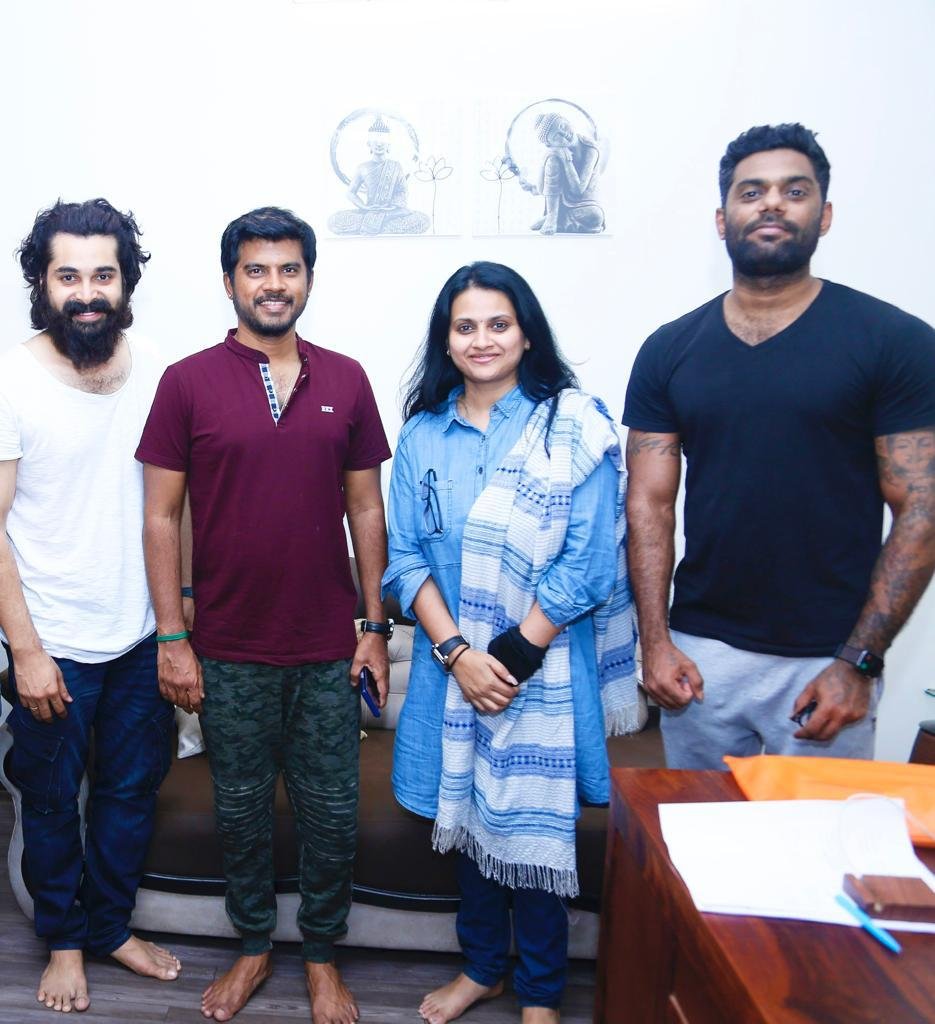 onlynikil's tweet photo. .@kaverikalyani directorial 
@K2KProduction 
#MultilingualFilm 
welcoming 
@pavijaypoet on board
Tamil Music Production Begins
⭐️ing @ChethanCheenu
🎶 @achurajamani 
#kaverikalyani #K2KProductions
#ProdNo1 @onlynikil
@UrsVamsiShekar #StayTuned #NikilMurukan #NM #NMNews23 https://t.co/odscjGzKbx