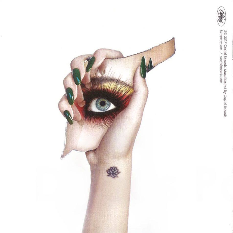 Into Me You SeeThe song that closes this album connects that first search for witnesses. We were able to see within her everything that was and is. They attacked her but we accompanied her. All her actions were distorted but we could see and appreciate her truth.