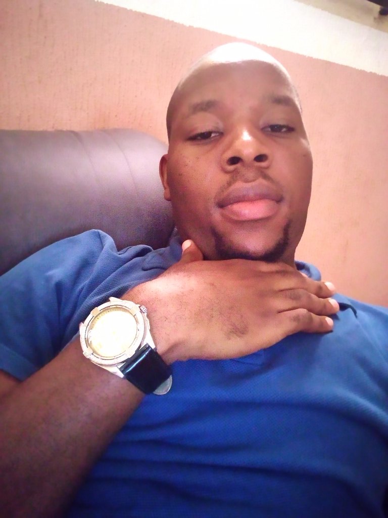 HeavyJay16's tweet photo. i Pledge to NIGERIA🇳🇬🆖 my Country to be #FAITHFUL, #Honestly and #Hard_Working,to Never #Get_Layed when Listening to @Omah_Lay 's EP and for my #UK🇬🇧🇬🇧🇬🇧, #USA🇺🇸🇺🇸🇺🇸 and #CANADA🇨🇦🇨🇦🇨🇦 Fans to Anticipate-HARD for my own Forth-Coming SINGLE Dropping Anytime SOON so #BLOW me Jah🙏🏿. https://t.co/RR8W1jbjLC